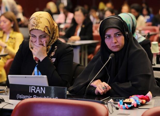 آزاد: هیچ جامعه‌ای بدون مشارکت فعال زنان به شکوفایی واقعی نمی‌رسد