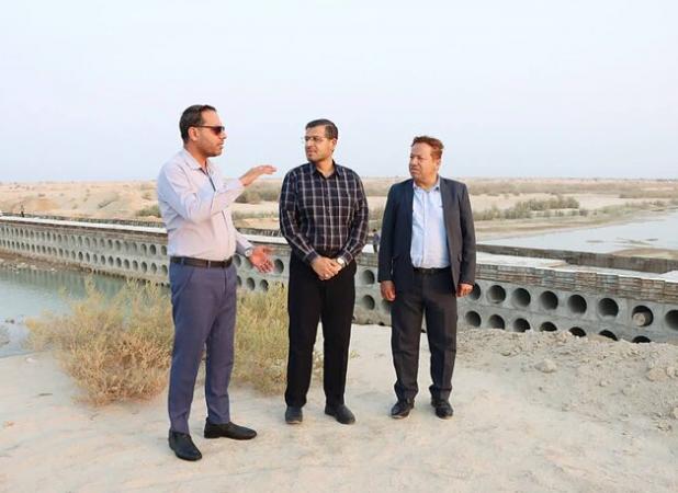 معاون فرماندار دشتی: عملیات اجرایی محور گزدراز–شیخیان تسریع شود