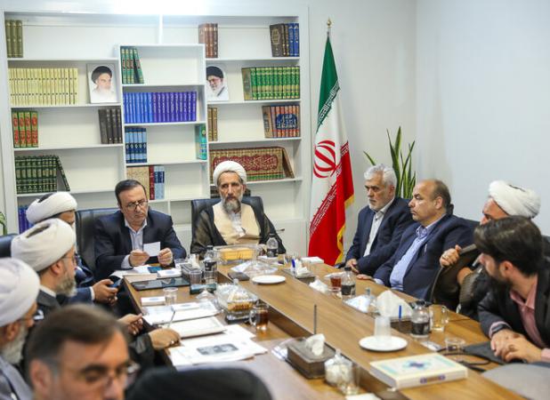 ریشۀ مشکلات جامعه مهجوریت قرآن است