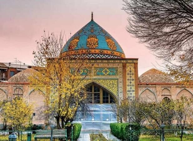 مسجد کبود ایروان در انتظار قول رئیس جمهور و وزیر میراث فرهنگی