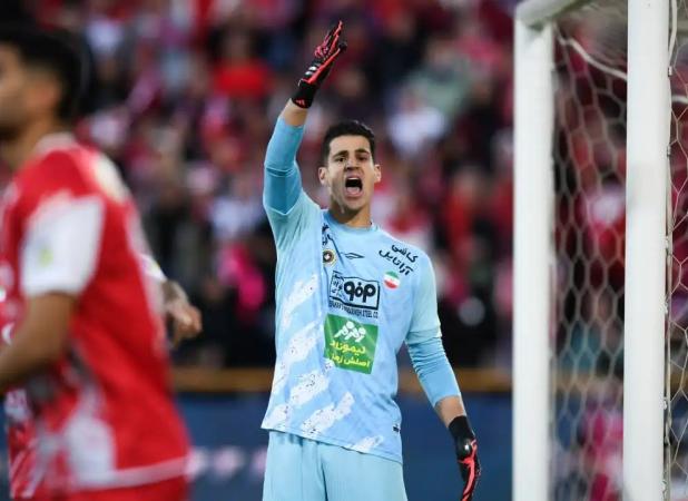 مدیران سپاهان پیام نیازمند را به سمت پرسپولیس هل دادند