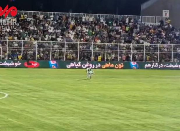 جیمی جامپ خردسال در بازی خیبر - پرسپولیس!