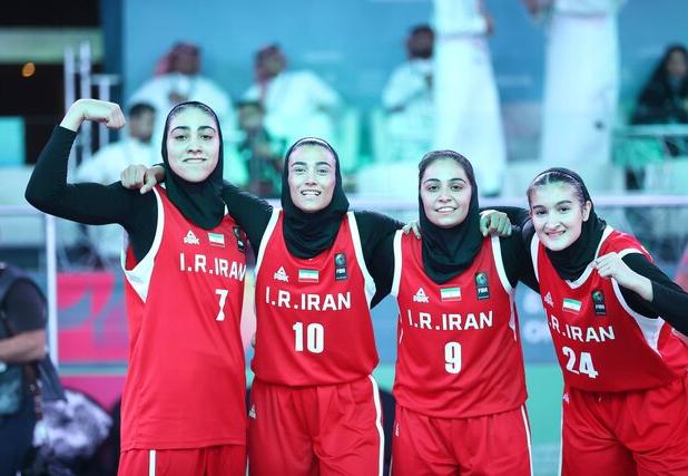 صعود دختران بسکتبال ایران به نیمه نهایی ریاض با سه برد 