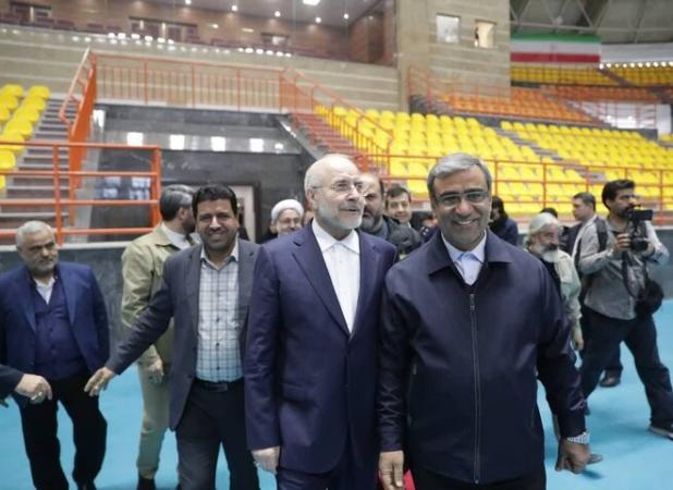 سالن ۶۵۰۰ نفری شهید رئیسی در طرقبه با حضور رئیس مجلس افتتاح شد