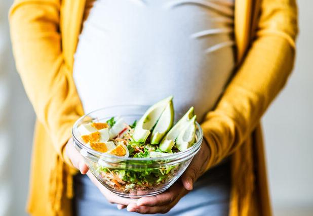 باید و نباید تغذیه در بارداری