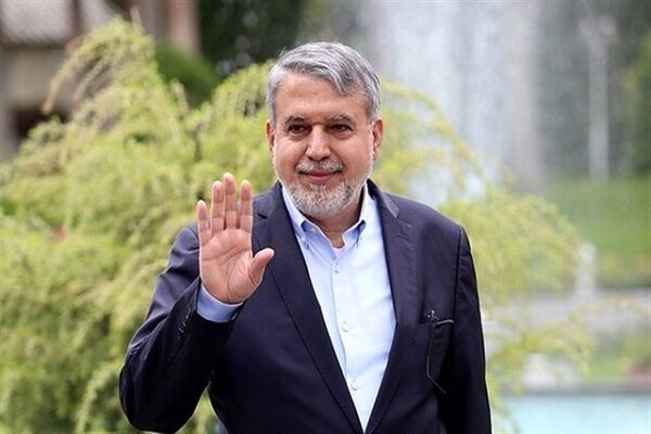 وزیر میراث فرهنگی وارد تبریز شد