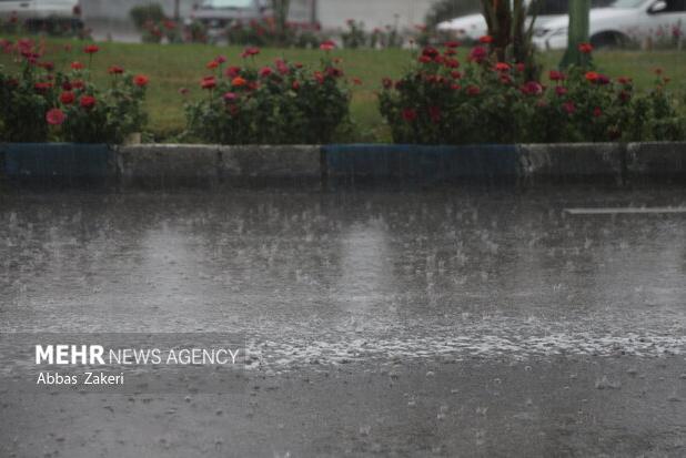 سامانه بارشی جدید فردا جمعه وارد لرستان می‌شود