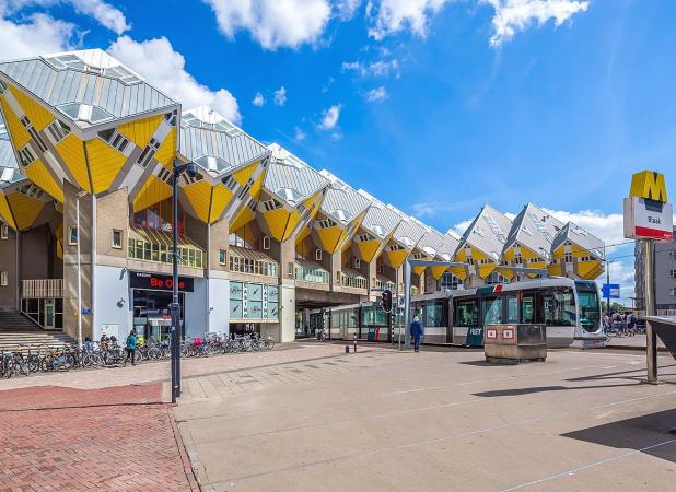 معماری کج این خانه‌ها در روتردام متعجب‌تان می‌کند