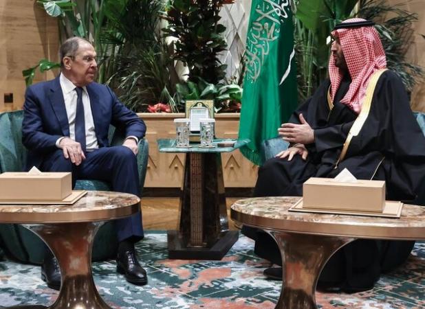 دیدار «لاوروف» و «بن‌سلمان» در ریاض+ فیلم