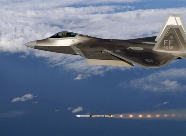 افشای انتقال فناوری نظامی به پکن؛ اف-22 در تیررس موشک‌های چینی