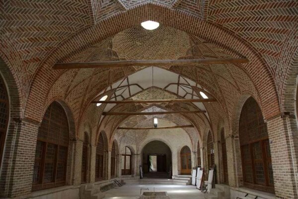 یکی از تیمچه‌های بازار تبریز به دلیل ناایمن بودن تعطیل شد