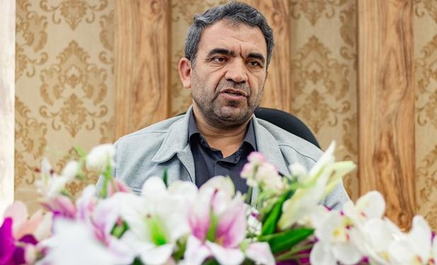 معاون وزیر آموزش و پروش: تغییر محتوای کتاب‌های درسی زبان و  ارائه یک الگوی جدید/  انحصار آموزش زبان انگلیسی  شکسته می‌شود