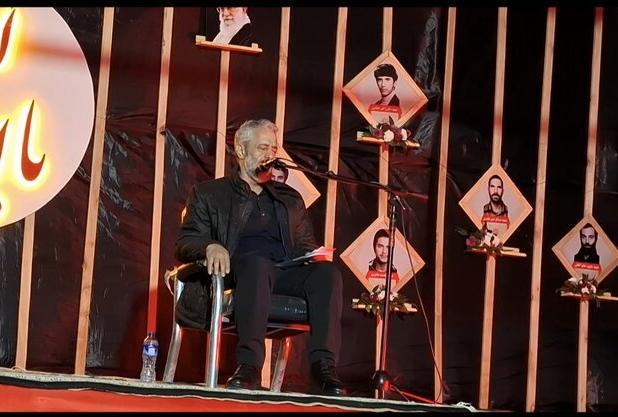 نوای عرفانی حاج محمد کریمی در وداع شاهرود با شهید گمنام