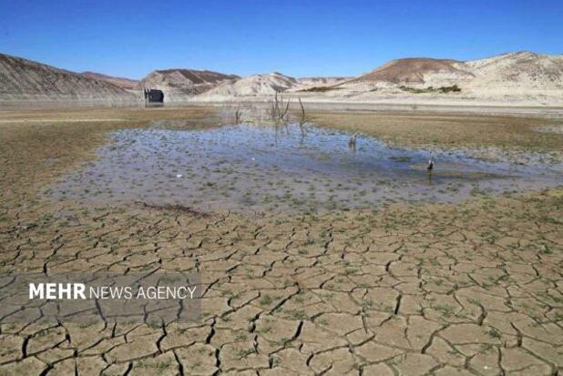 کم آبی منجر به جیره بندی موقت آب روستاهای دشتیاری شد