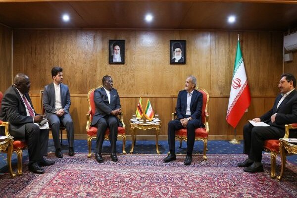 پزشکیان: کشورهای غیر اسلامی مانع اقدام صهیونیست‌ها شوند