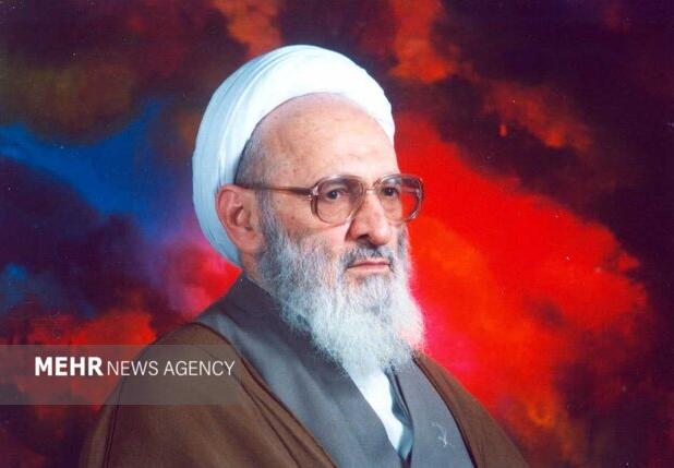 سیره علامه حسن‌زاده ترکیبی از فرهنگ‌سازی و ولایت‌مداری است