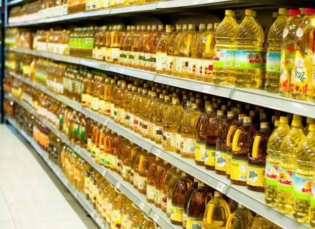 کمبود روغن در استان تهران مقطعی بود؛کسری کالاهای اساسی نداریم