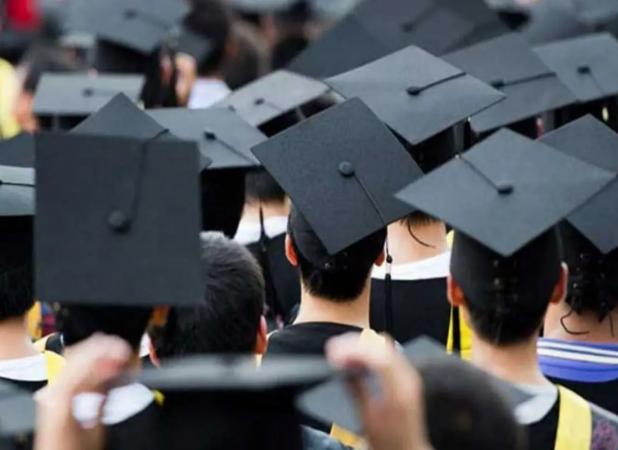 تحصیل همزمان چند رشته برای دانشجویان پزشکی آزاد شد