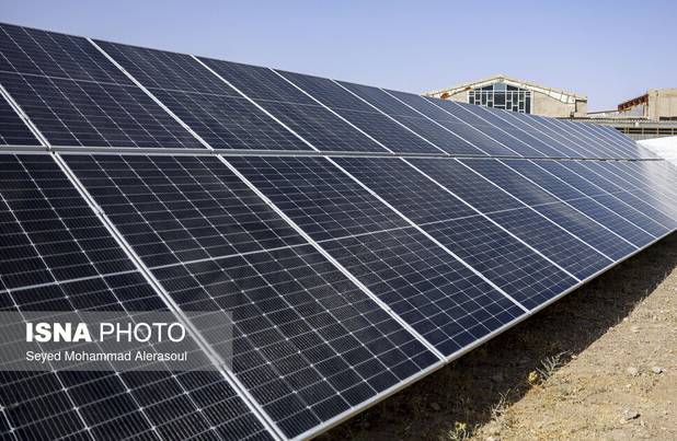 واگذاری ۴۵ هزار مترمربع از اراضی ملی برای احداث نیروگاه خورشیدی در شهرستان بام و صفی‌آباد