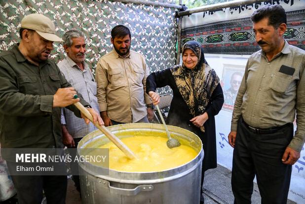جشن بزرگ امت احمد نمایش مشترکات دینی است