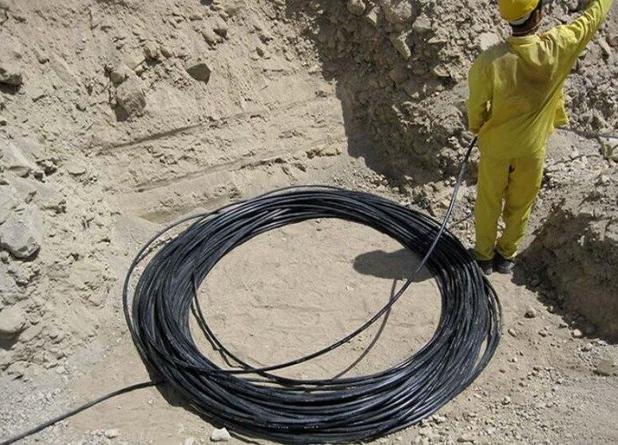 اتصال ۲۷ سایت مخابرات روستایی شهرستان نیکشهر به فیبرنوری