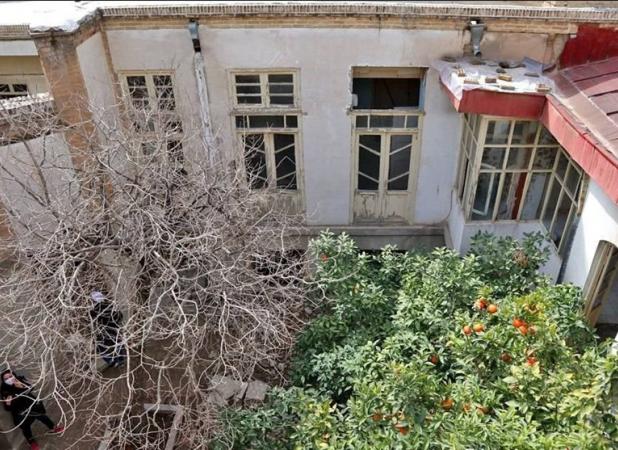۱۸ سال بلاتکلیفی و مرگ تدریجی خانه آل احمدها