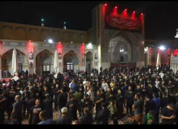 عزاداری مردم مسلمان هندوستان و پاکستان در حرم امام رضا(ع)