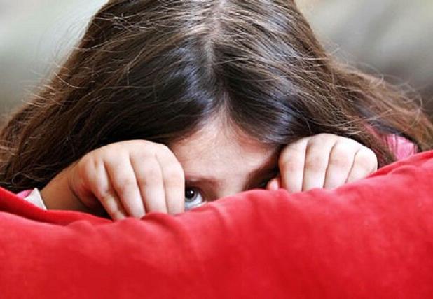 آموزش مادران، کلید محافظت بهتر از دختران در برابر آزار جنسی