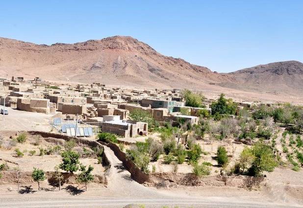 بخشدار مرکزی خلیل‌آباد: بافت فرسوده روستاها با کیفیت زندگی و آسیب‌های اجتماعی مرتبط است