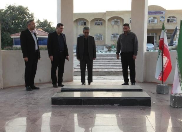 یادمان ۲ شهید گمنام در جزیره خارگ به بهره‌برداری رسید