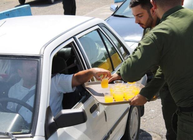 برپایی ایستگاه صلواتی در ایست و بازرسی آستارا
