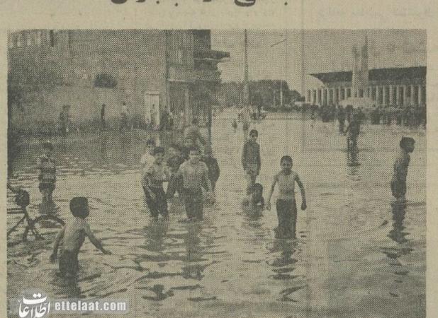 بچه‌ مشهدی‌ها در خیابان‌ آب‌تنی کردند!