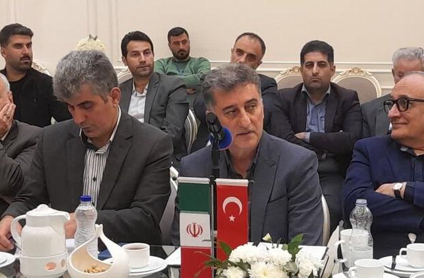 مرادی: رودسر پکیج کاملی از محصولات صادراتی آماده جذب سرمایه‌گذاری است