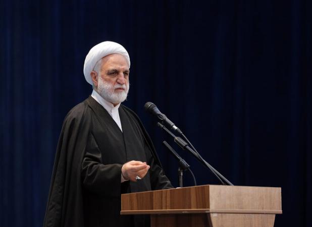 فساد مسئولان قضایی موضوعی مهم  است