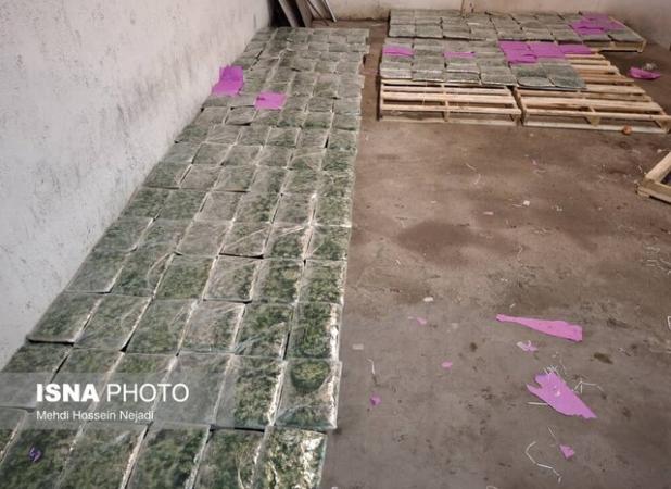  جاساز سیب در مرز آستارا لو رفت/ کشف ۱۲۹ کیلوگرم مخدر گل