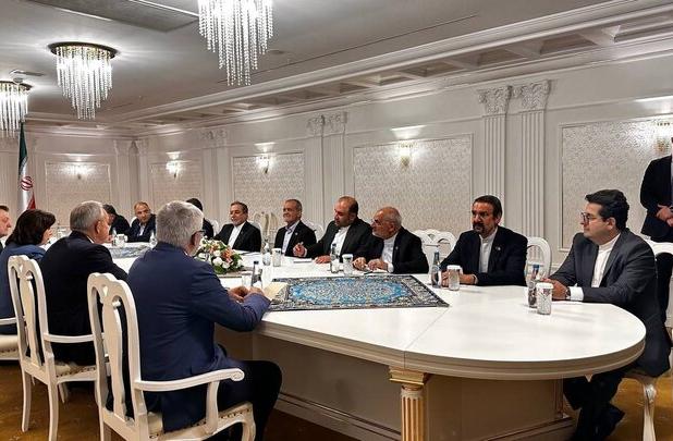 دیدار رئیس مجلس نمایندگان مجمع ملی بلاروس با پزشکیان