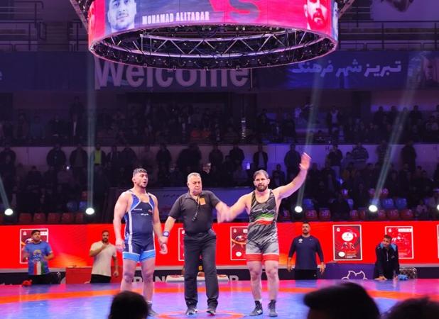 یک طلا و یک برنز سهم آذربایجان شرقی از مسابقات کشتی قهرمانی کشور