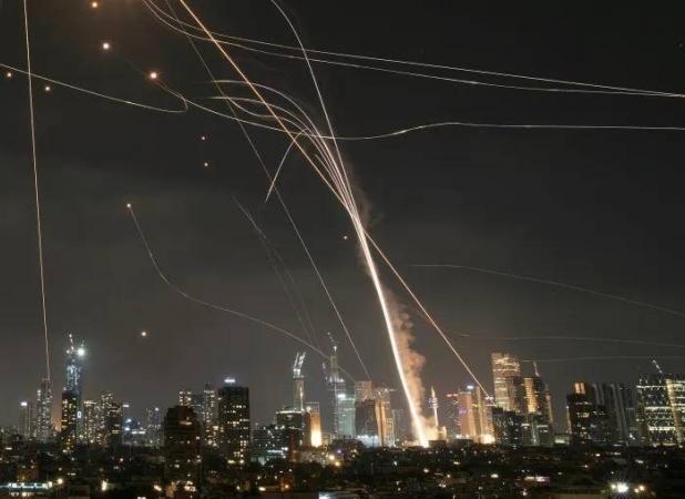 محکومیت تجاوز به ایران از سوی ۱۰۰ هنرمند پیشکسوت