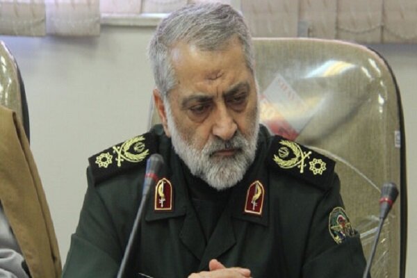 شکارچی: صهیونیست‌ها از روی ناتوانی به صدا و سیما حمله کردند