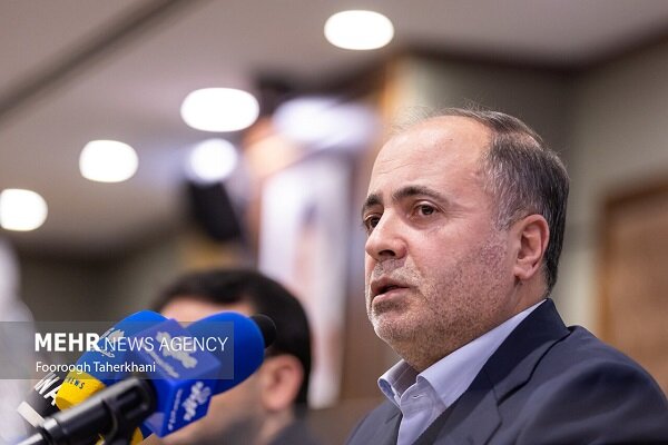 نوری: رفع موانع توسعه کشاورزی رودبار در دستور کار قرار دارد