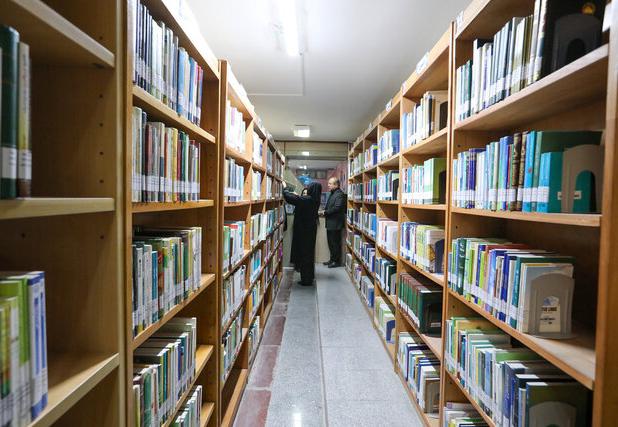 اهدای ۱۴میلیارد ریال کتاب و تجهیزات به کتابخانه‌های ایرانشهر