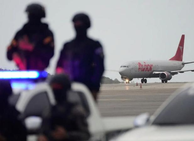 پرواز دومین هواپیمای حامل ایرانی‌ها از آمریکا به کشور