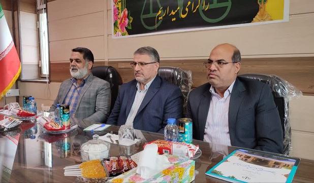 رئیس پزشکی قانونی کشور: حقوق مردم مهریز از مسیر قانونی محقق شود