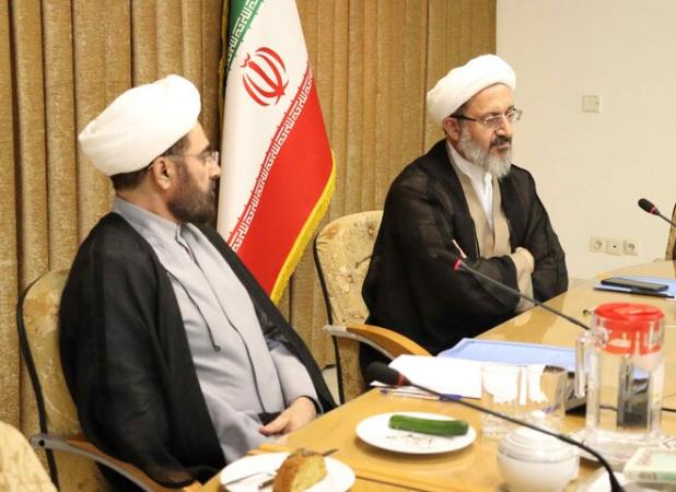 همکاری‌های پژوهشی دانشگاه قم با مرکز نور توسعه می‌یابد
