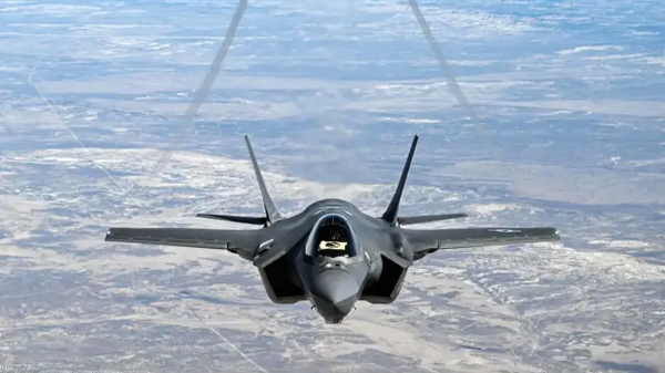 ریزش شدید سهام سازنده بمب افکن f-35