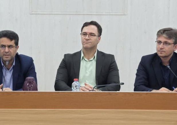 فرماندار تنگستان: برنامه‌های اشتغال‌زایی در شهرستان جدی‌تر دنبال شود