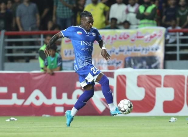 ستاره آبی‌‌ها، رسماً به پرسپولیس پیوست