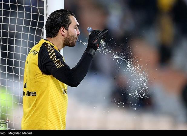 حقیقی: پنالتی‌گیر نیستم؟ حرف مفت می‌زنند/ مجیدی برای خودش اعتراض دارد