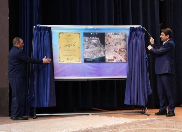 ماهواره هاتف ۳ و ۲ پایگاه فضایی رونمایی شد