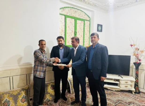 نخستین معلم شهر شیرینو تجلیل شد